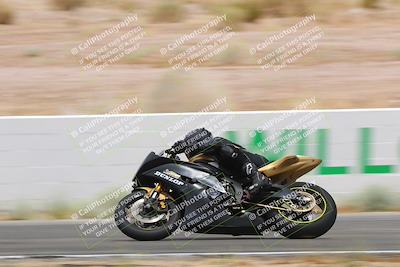 media/Jun-04-2022-WERA (Sat) [[b852bbbd55]]/Race 8 Superbike Expert Novice V7 HW/